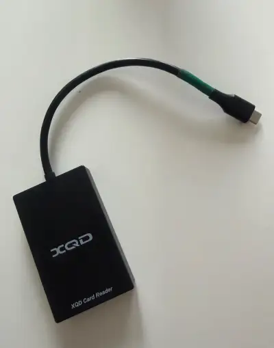Čítačku XQD a SD kariet