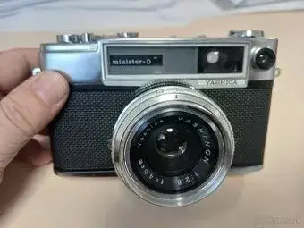 YASHICA MINISTER - D