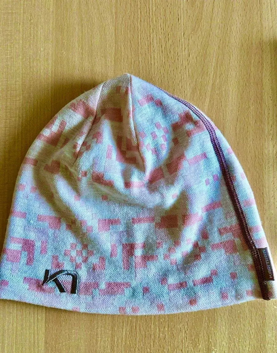 ČIAPKA zo 100% vlny nórskej zn.KARI TRAA
