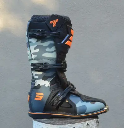 Camoflage oranžové topánky boty čižmy SHOT