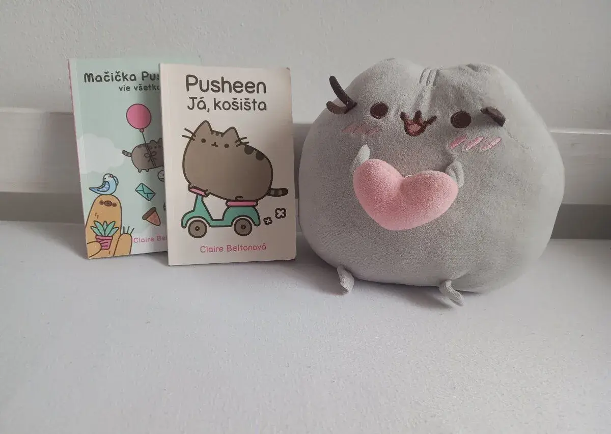Mačička Pusheen + 2 knihy