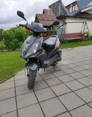 Skúter 125