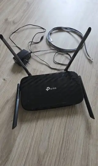 TP Link WiFi router Archer C6 AC1200
