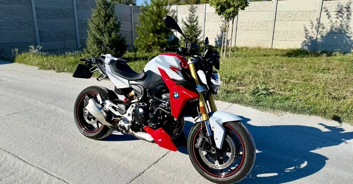 BMW F900R | Odpočet DPH | Dynamic ESA