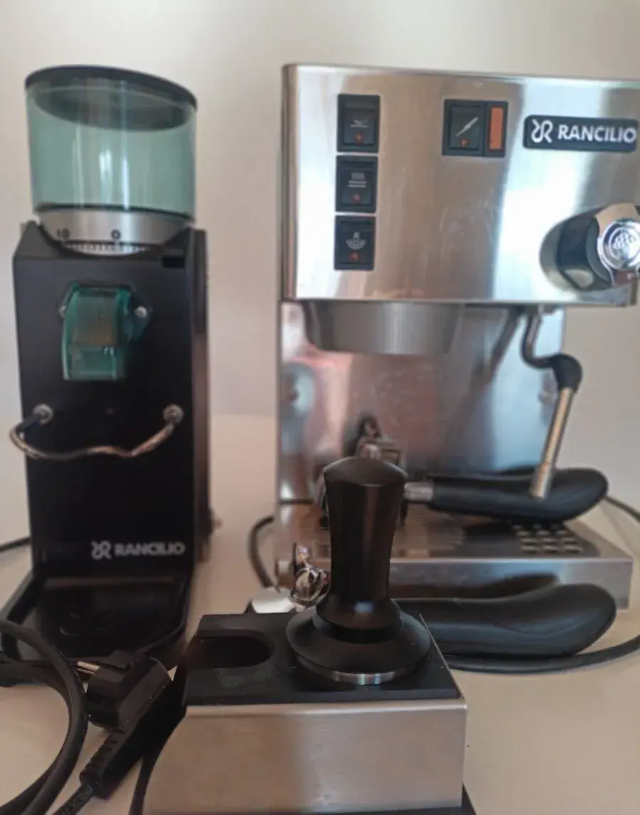 Rancilio Silvia -Pákový kavovar s mlynčekom