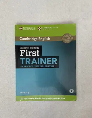 Učebnica First trainer