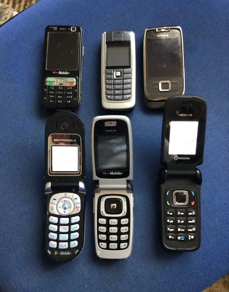 Funkčné tlačídkové zaujímavé mobily Nokia po 10 eur