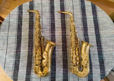 Alto saxofony