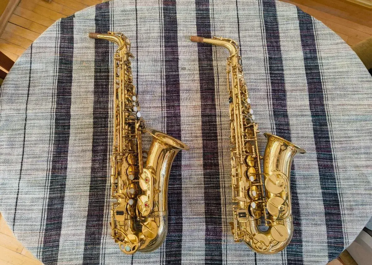 Alto saxofony