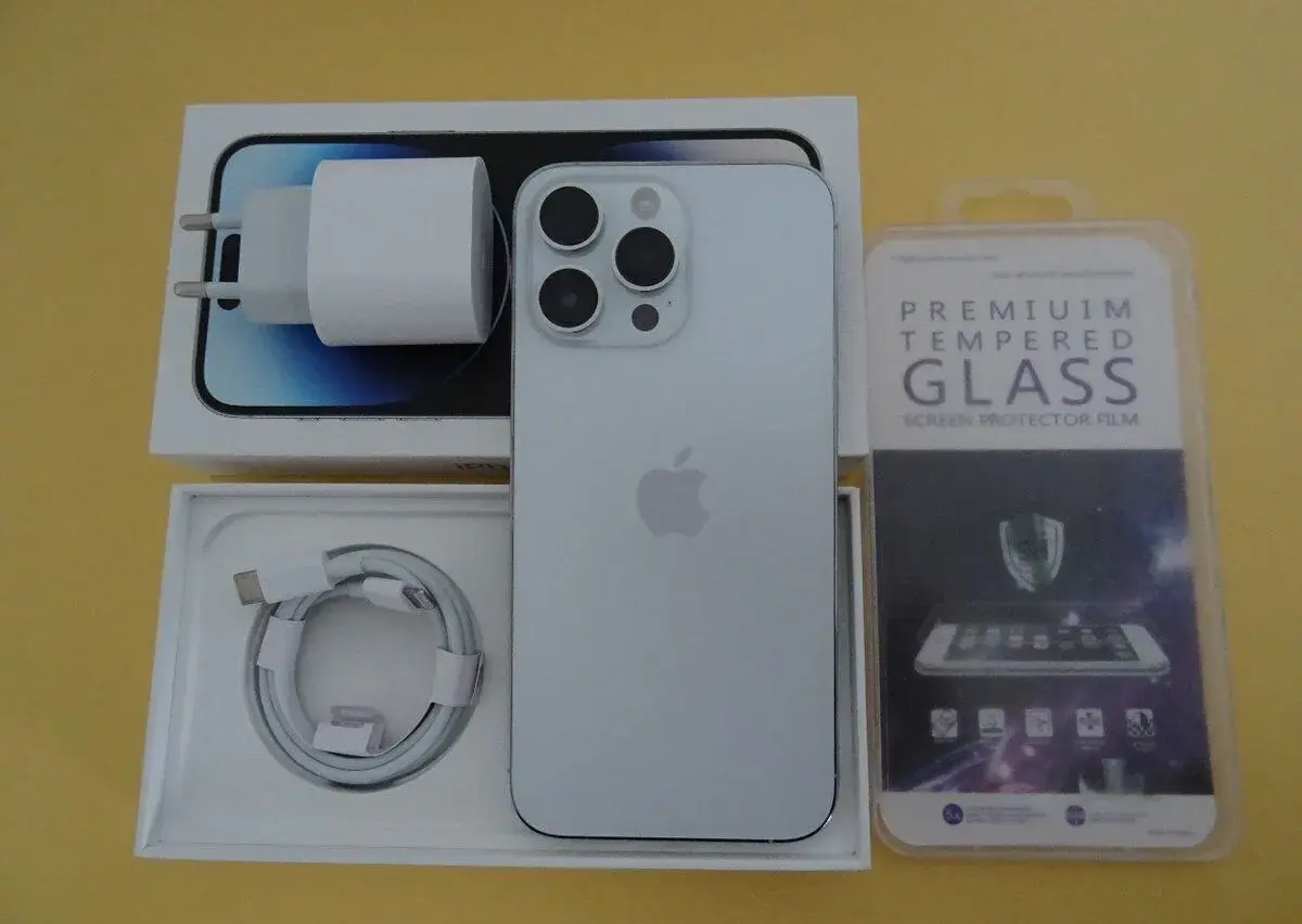 iPhone 14 PRO MAX 256GB SILVER - ZÁRUKA 1 ROK - 100% BATERIA