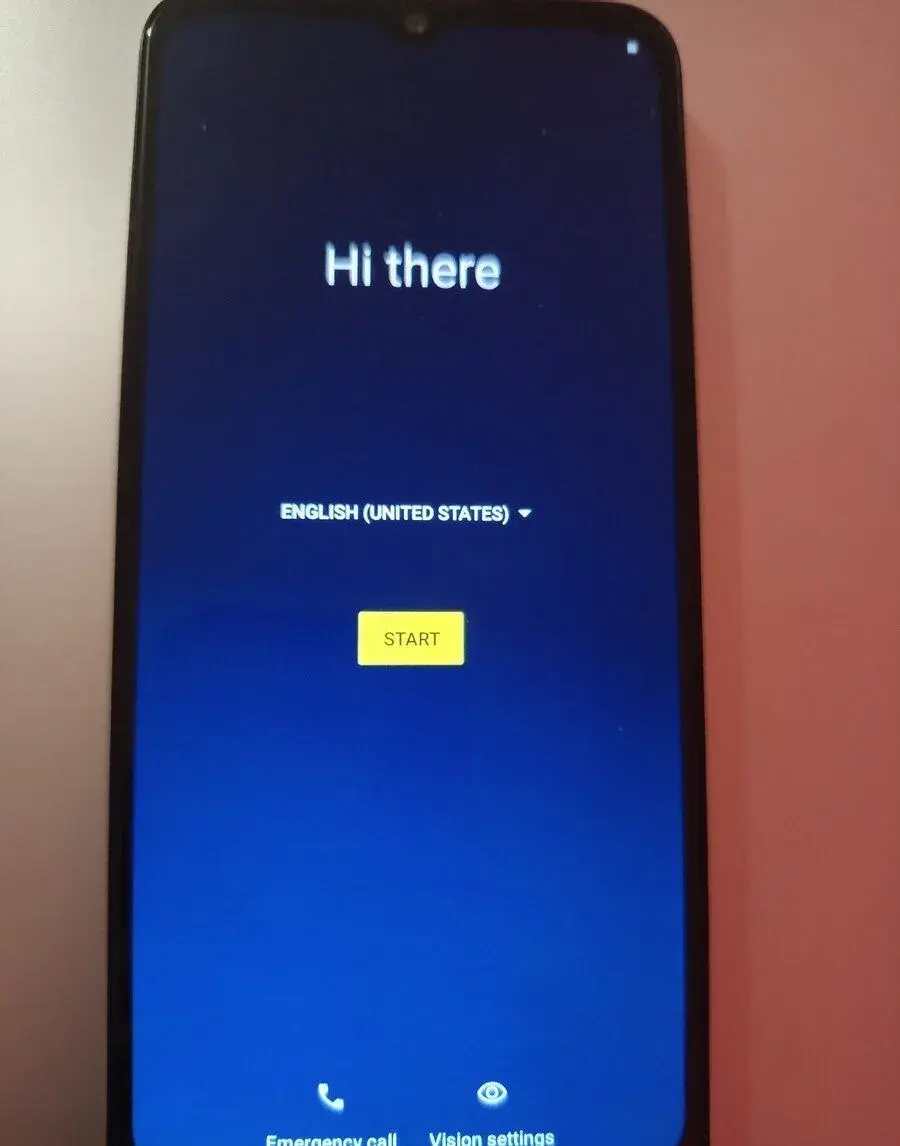 Mobil Motorola – výborný stav, preinštalovaný