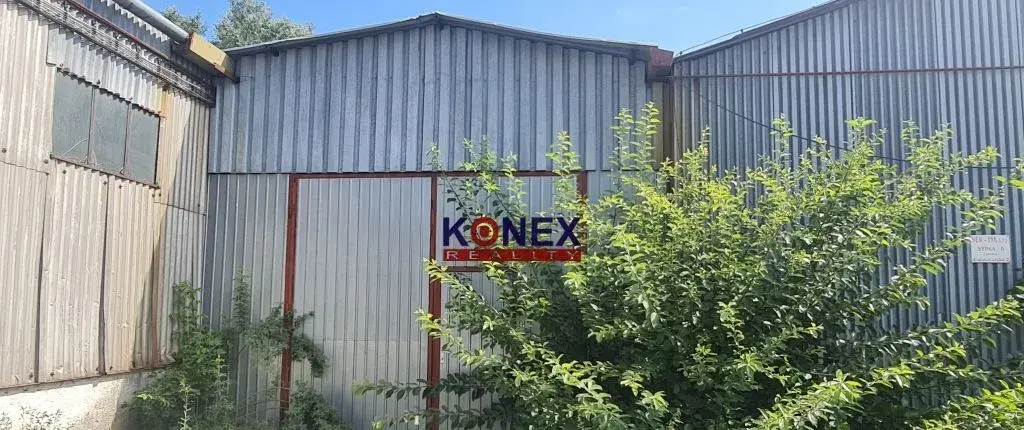 HANGÁR v meste Trebišov na predaj