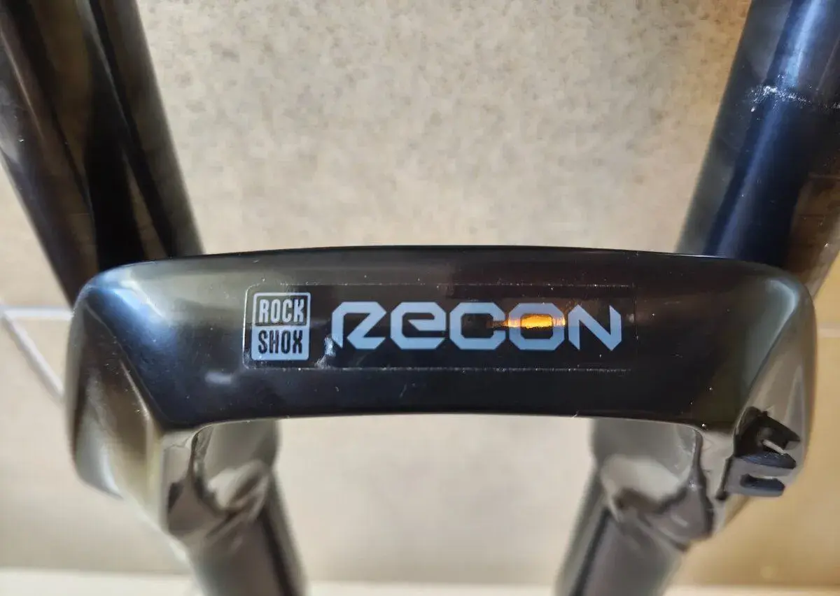 Vidlica rockshox recon silver vzduchova odpruzena 29"