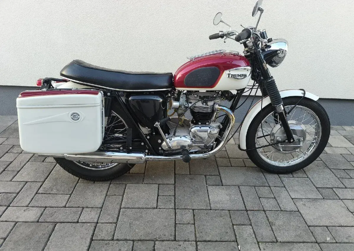Triumph Bonneville T 120.