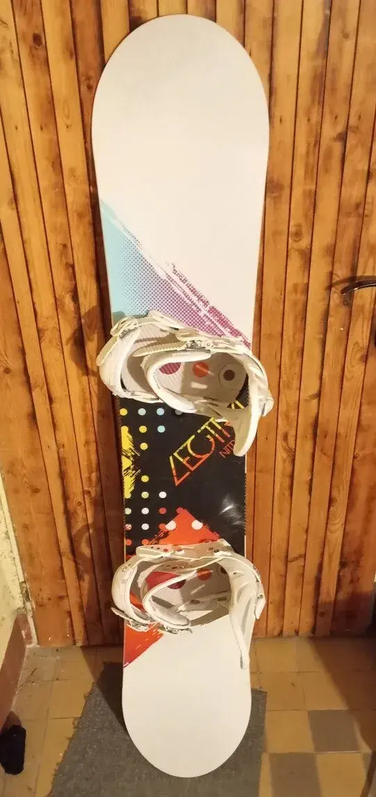 Snowboard Nitro 149 cm, komplet set