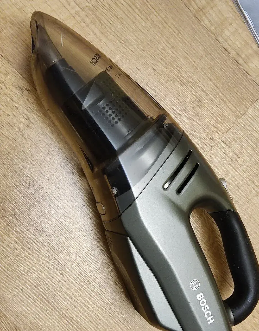 Bosch BKS4043 aku vysávač