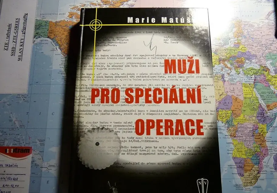 knihy – literatúra faktu, história, military 20