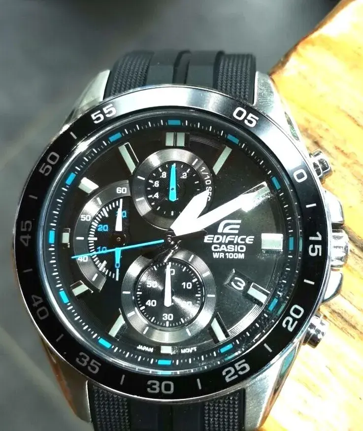Casio Quartz chronograph