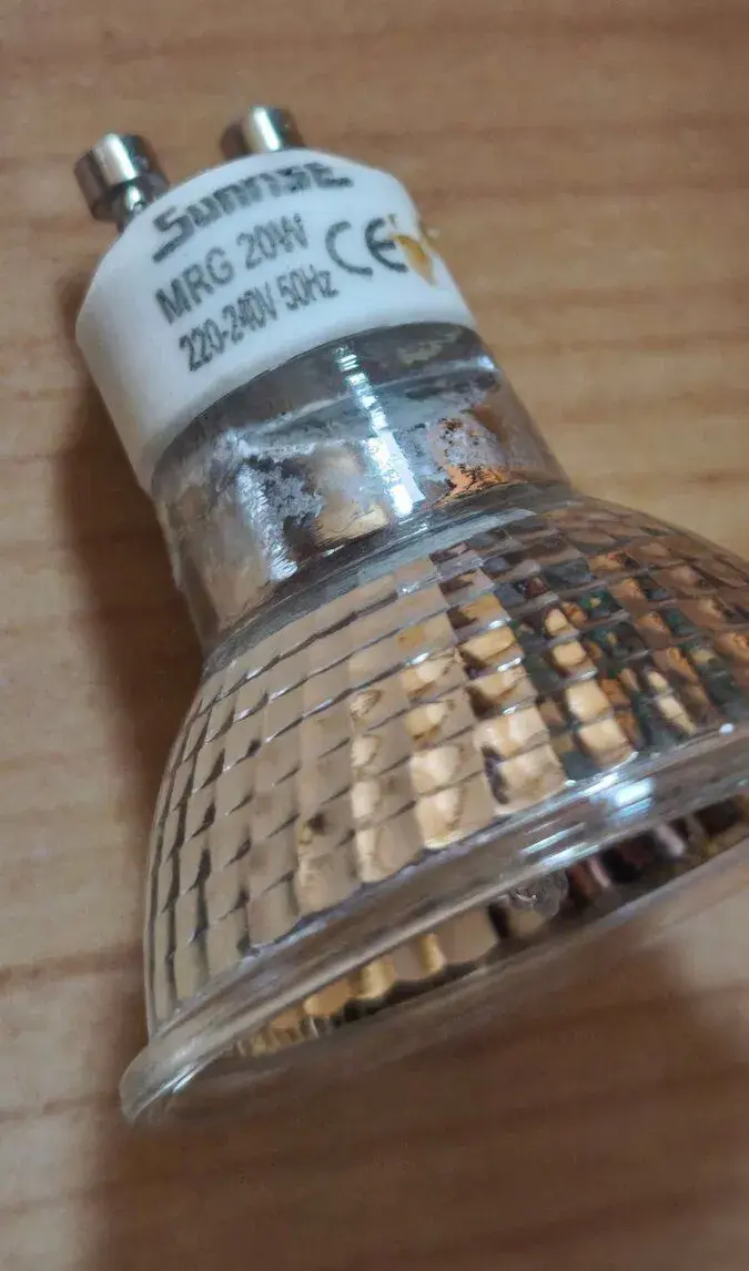 Halogénové žiarovky GU10 a MR16/GU5.3 (230V) – Teplá biela