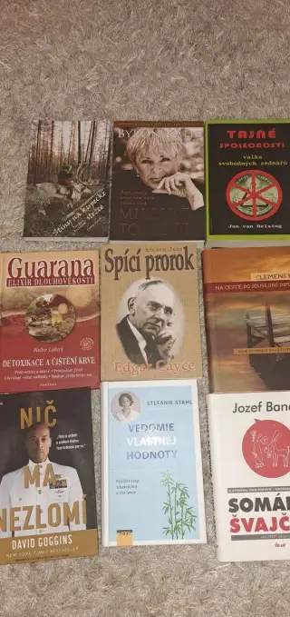 Výpredaj knižnice = hodnotné knihy na predaj