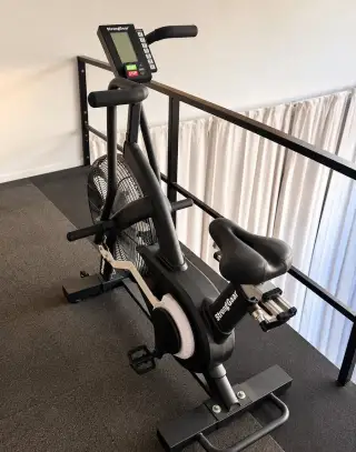 StrongGear StrongBike Pro AirBike