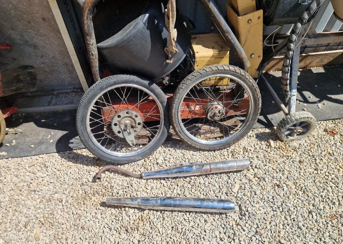 Kolesa vyfuky na moped sachs