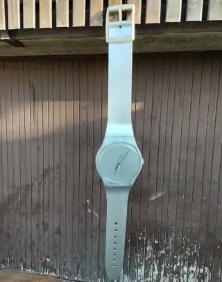 NA PREDAJ NÁRAMKOVÉ HODINKY MAXI