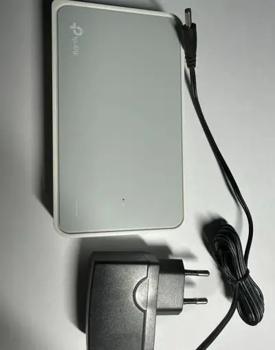 TP-LINK TL-SF1008D