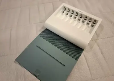 Nabíjačka batérií IKEA TJUGO E1820