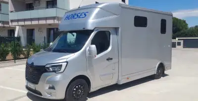Dlouhodobý pronájem Renault Master