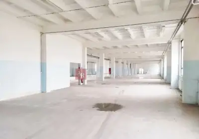 PREDAJ: Kancelárie + Hala, 2.050 m2, pozemok 6120 m2, Vrútky