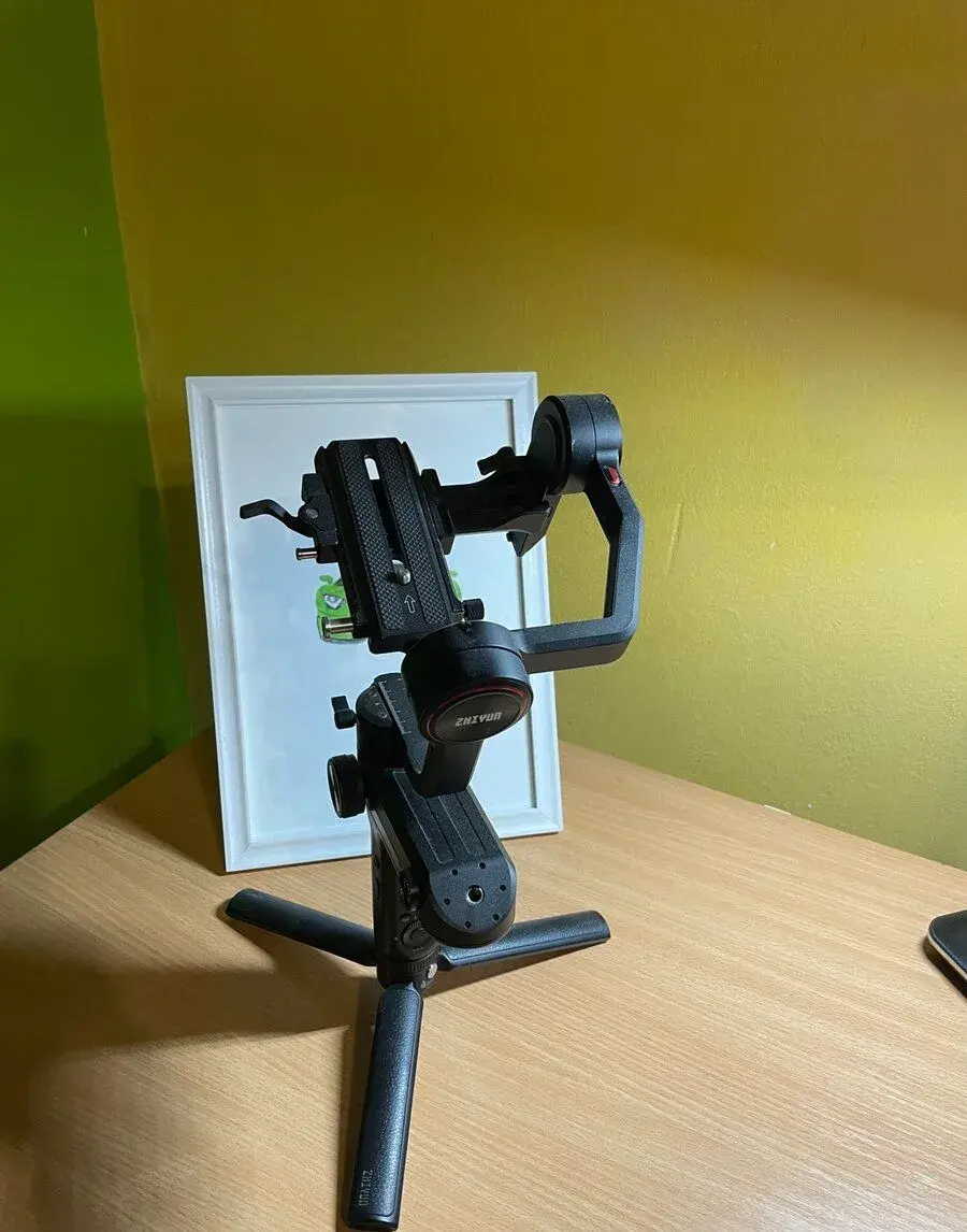 Gimbal na kameru zhiyun weebill