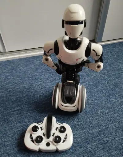 Robot na ovládanie