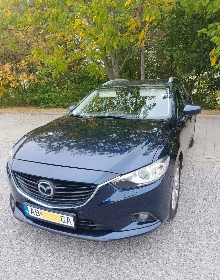 Mazda – 2016, 215 000 km