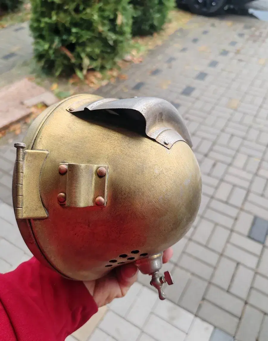 Prednú lampu na anglický motocykel