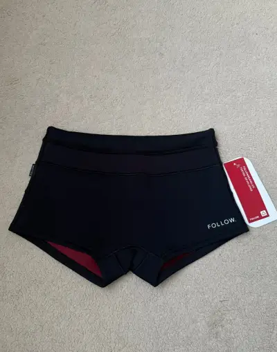 Damske neoprenove shortky