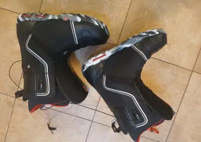 Topánky na snowboard Burton