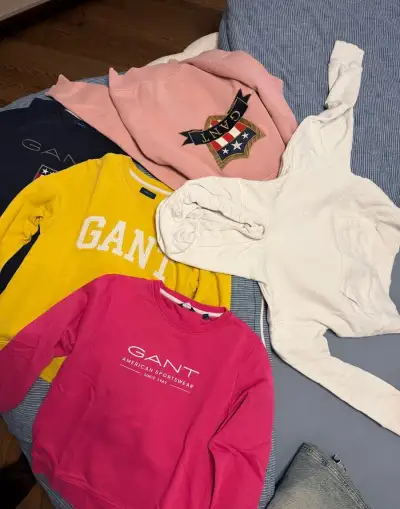 Mikiny GANT