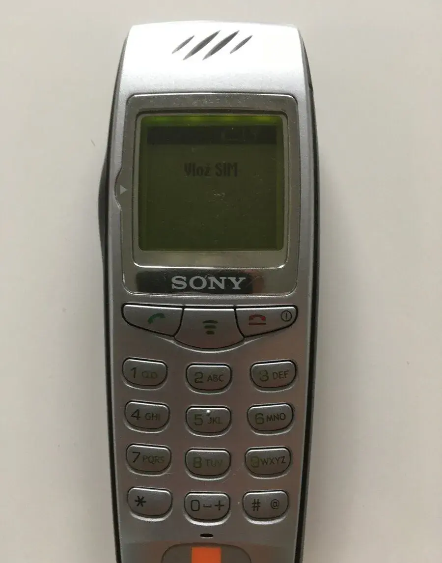 Sony CMD-J70 Plne funkčný + originál nabíjačka
