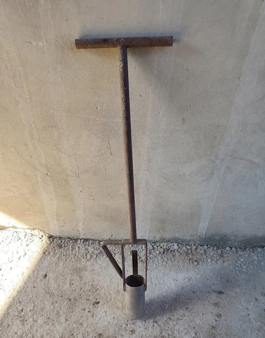 Ručný sadzač priesad
