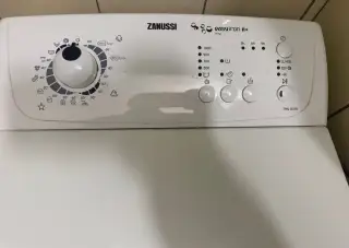 Zhora plnena pracka Zanussi 6kg