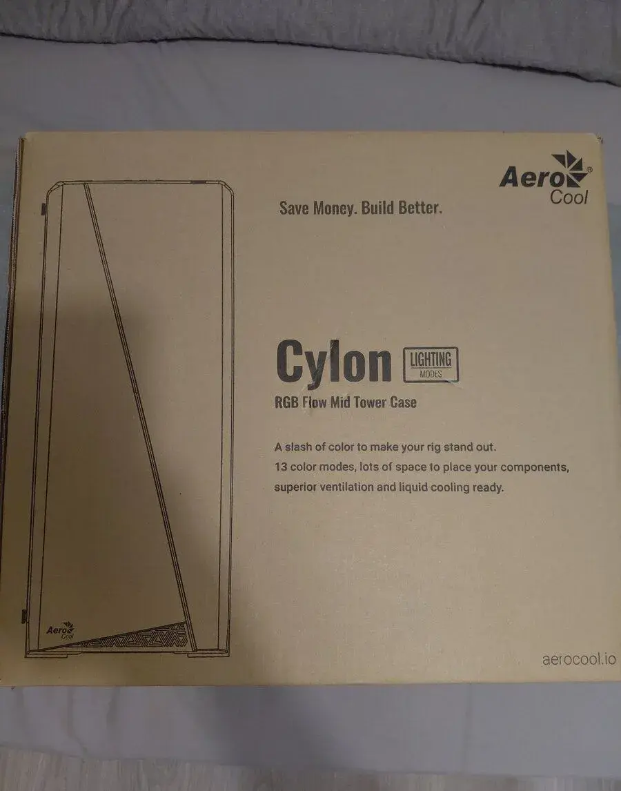 Pc skrinka Mid TowerAerocool Cylon mepoužitá