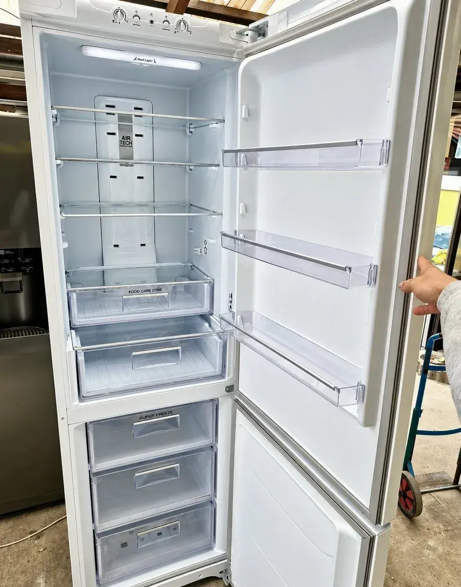 🔷️ Hotpoint Ariston 200cm NoFrost