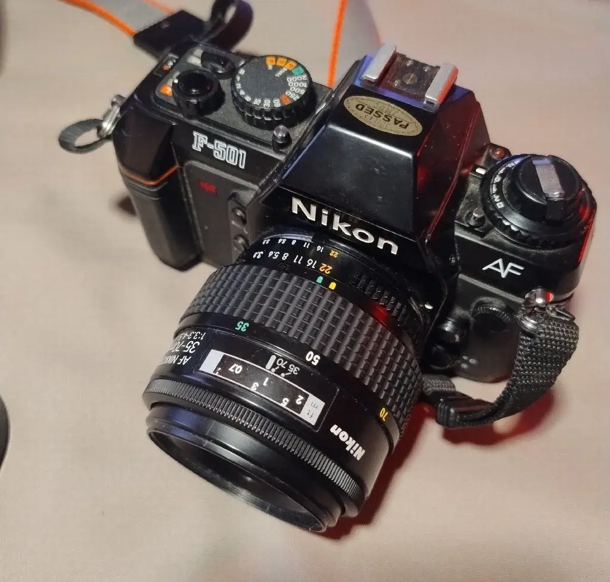 Nikon F-501 + Nikkor 35-70mm