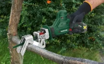 PARKSIDE® Aku chvostová píla (nie len) na konáre PAAS 12