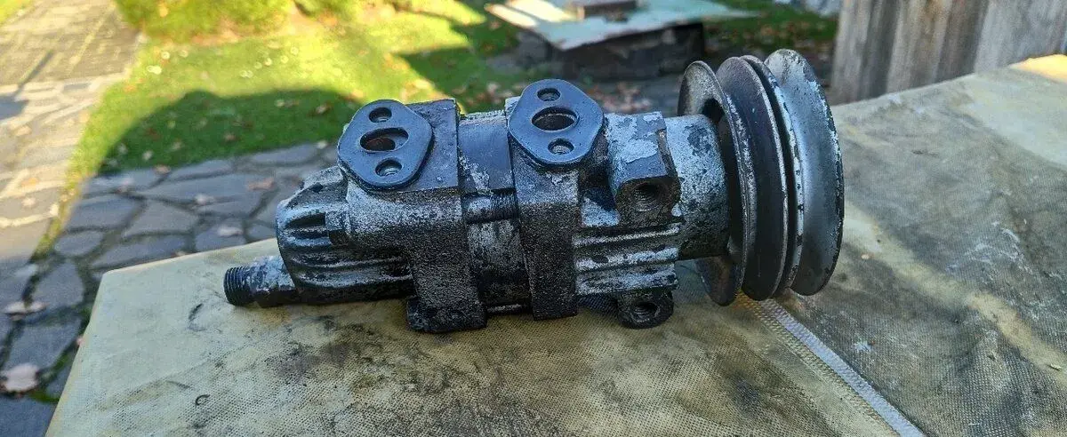 Servo čerpadlo zil 131