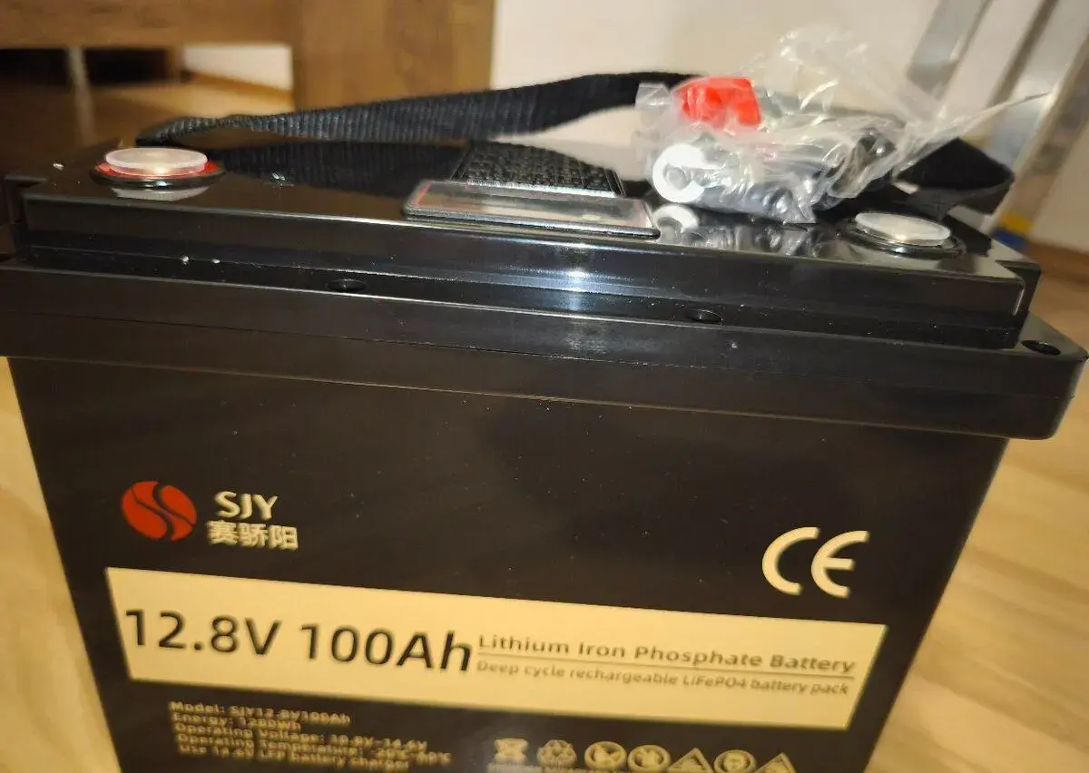 Lifepo 4 12V 100 Aj bateria