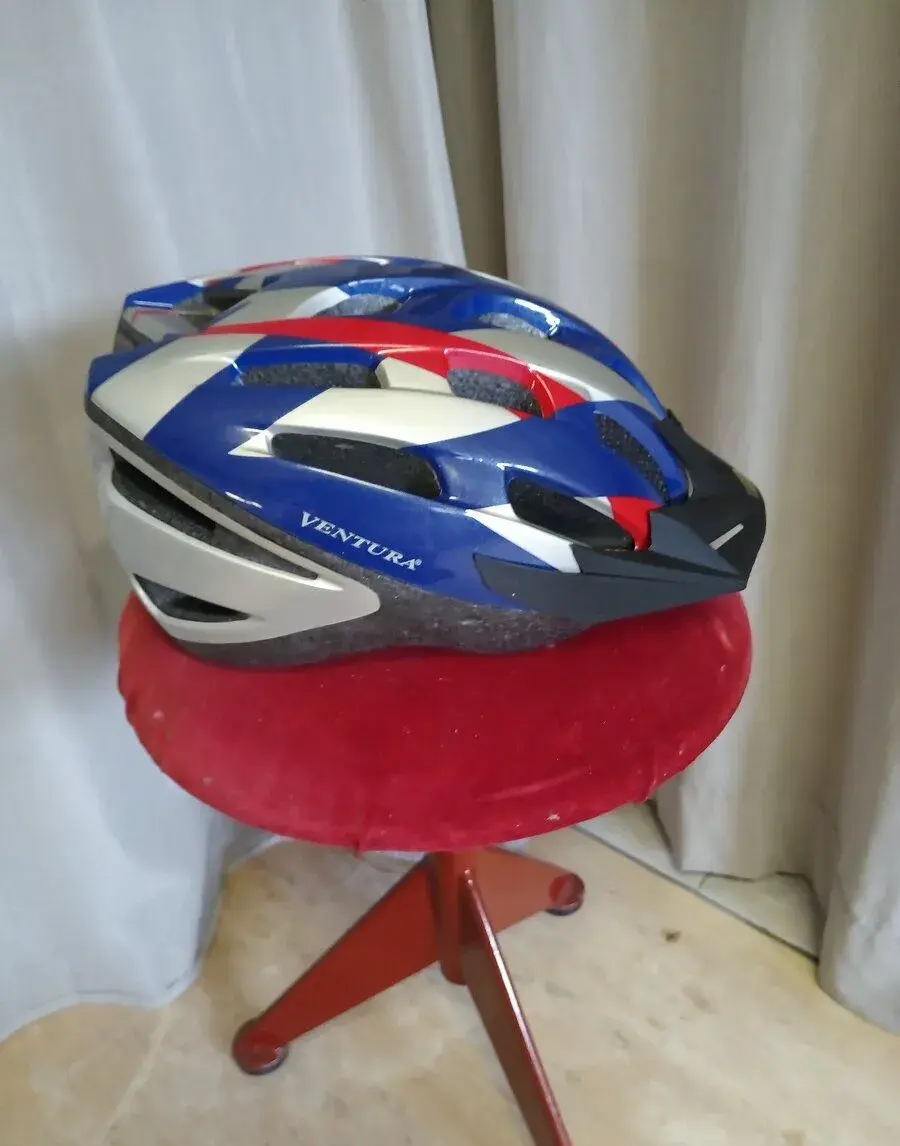 Cyklistická prilba panska