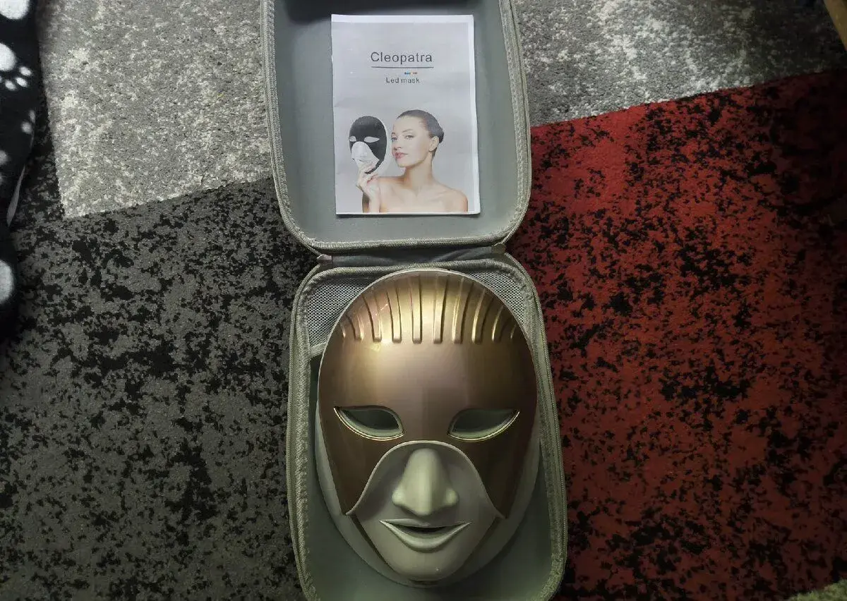 Zlatá maska na tvár Hello Face PDT.