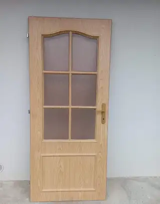 Používané zachovalé interierové dvere.